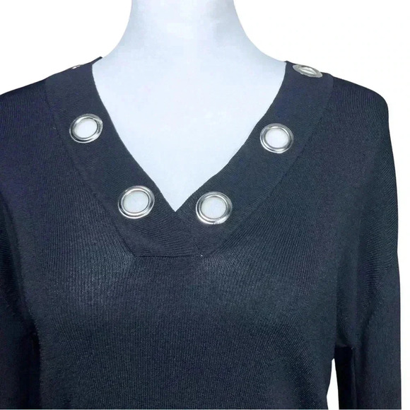 Y2K Vintage Black Deep V Neck Top with Grommets. Large. Soft Goth. Punk. Grunge. - Picture 6 of 7
